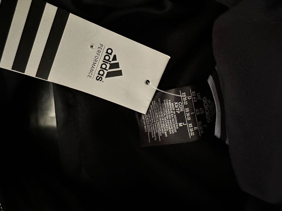 Дамско яке Adidas