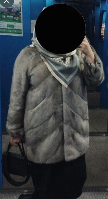 Шубка из голубой норки!