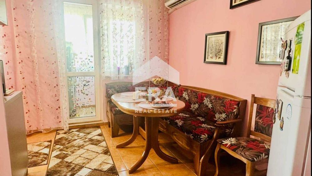 Продава се Четиристаен апартамент в Варна, Автогара - 105 кв.м за 1904 €/кв.м - Снимка #3