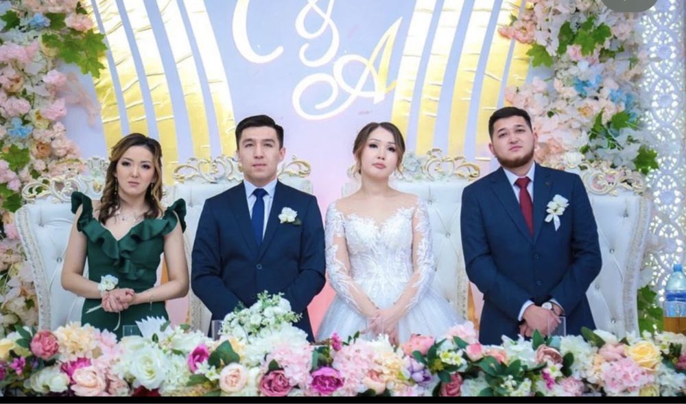 Платье изумрудное