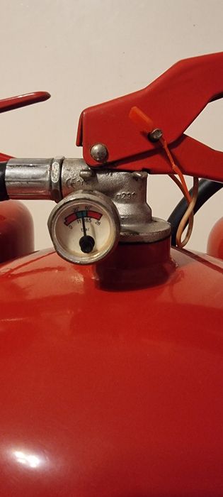 Пожарогасители 6кг,12 кг и въглероден диоксид