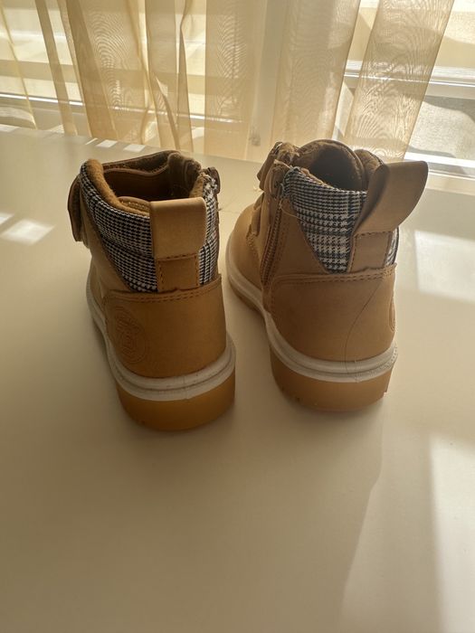 Чисто нови обувки-22 номер