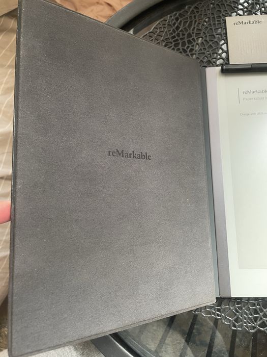 reMarkable 2 PREMIUM Комплект - Като НОВ (Marker Plus + Кожен Калъф +