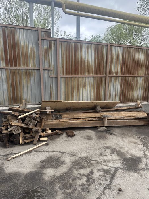Дрова, рейки, балки остатки