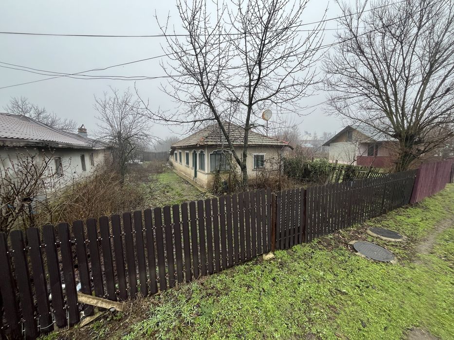Casa de vanzare in comuna botoroaga