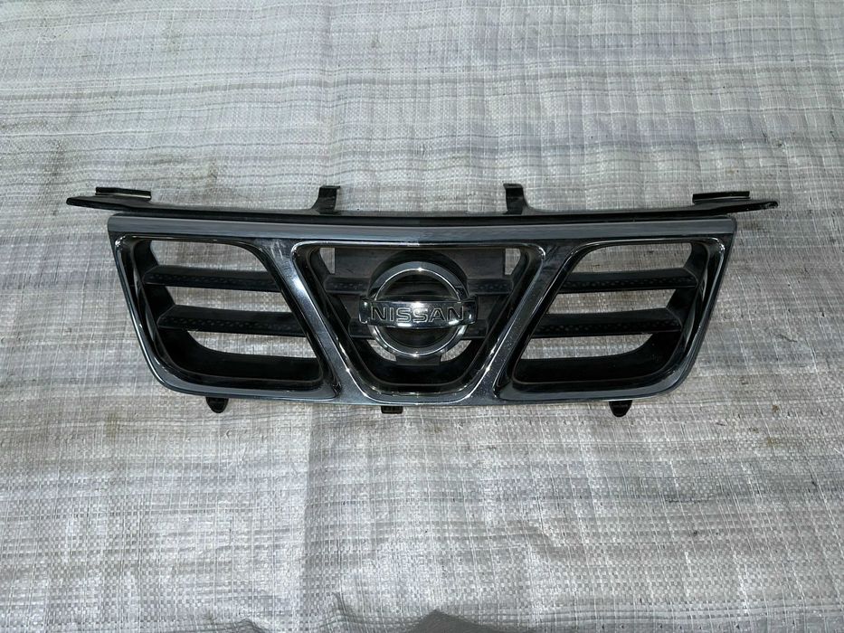 Решётка радиатора Nissan X-Trail T30 оригинал из Японии