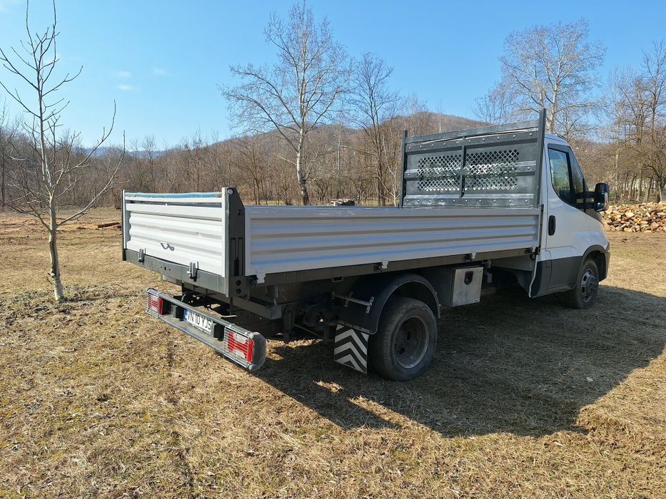 Vînd iveco dayli basculabil