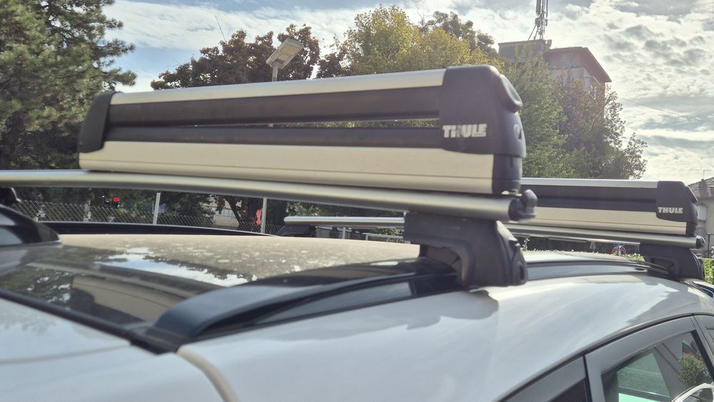 Оригинални напречни греди Hyundai Tucson 2015–2019 с THULE ски багажници