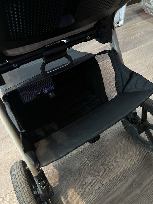 Бебешка количка Carrello Vector