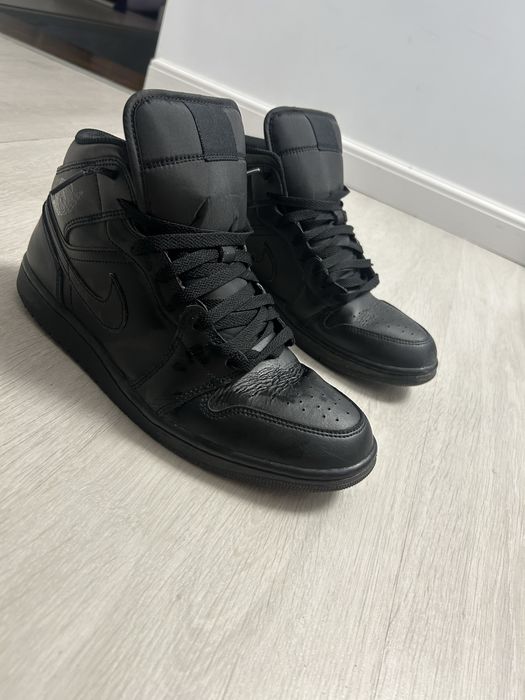 Nike Air Jordan 1 High in conditii bune