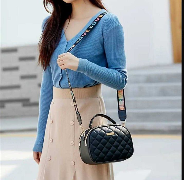 Gentute ABSOLUT SUPERBE Noi  impecabile