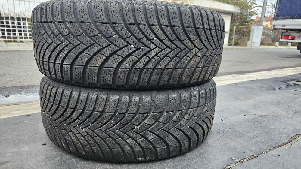 2бр гуми 205 50 17 дот 21 семперит