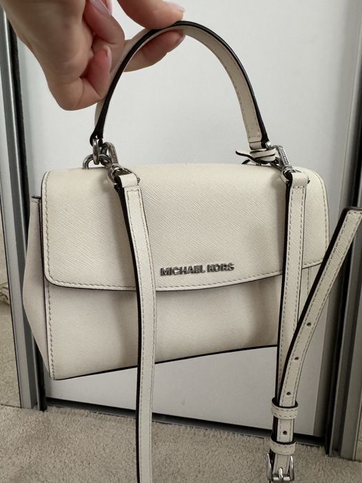 Geanta michael kors ava mini alb