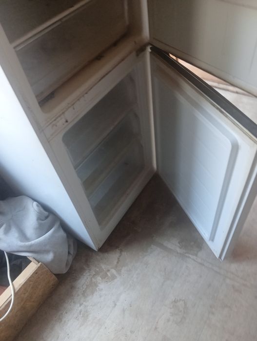 Продам холодильник DAUCHER