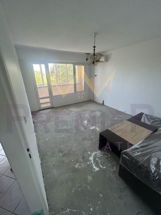 Продава се Двустаен апартамент в Бургас, Меден рудник - зона А - 48 кв.м за 1500 €/кв.м - Снимка #3