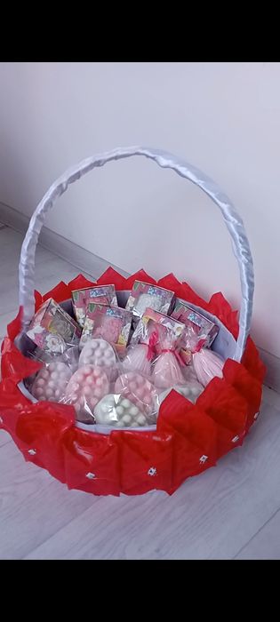 Бонбоньерки, тойбастар