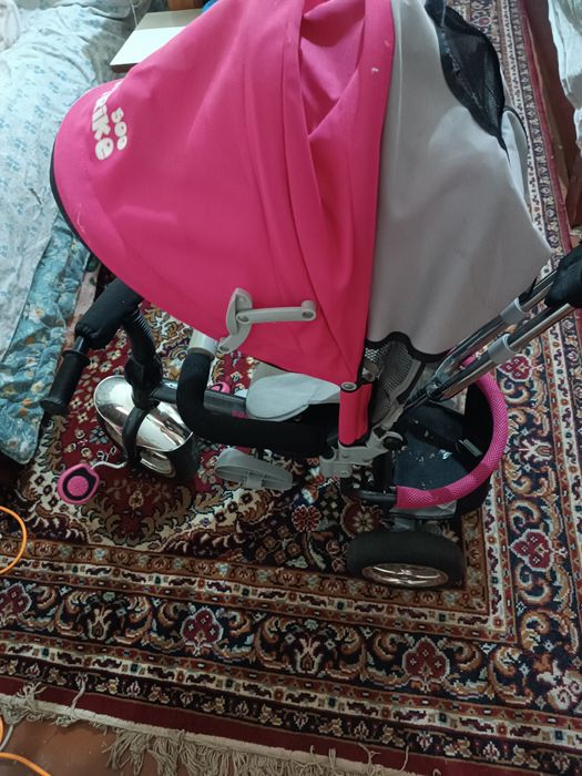 Продаю корейскую велоколяску для детей  в отличном состоянии 600000 су