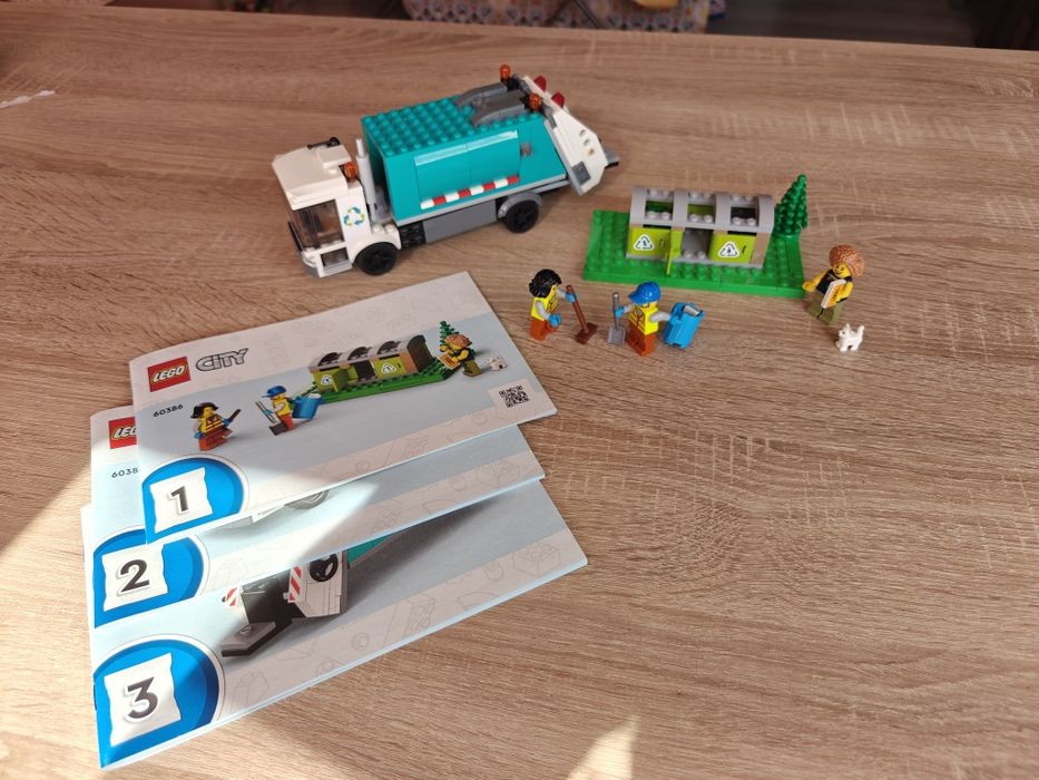 LLEGO City - Camion de reciclare 60386