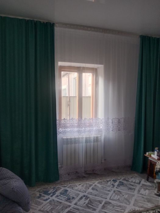 Продам шторы и ковры