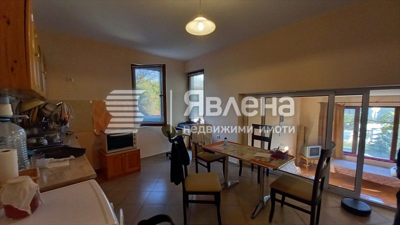 Продава се Къща в с. Ясна поляна, Област Бургас - 216 кв.м за 834 €/кв.м - Снимка #8