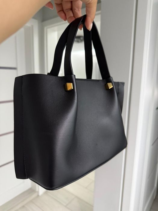 Geanta valentino garavani Vlogo Escape