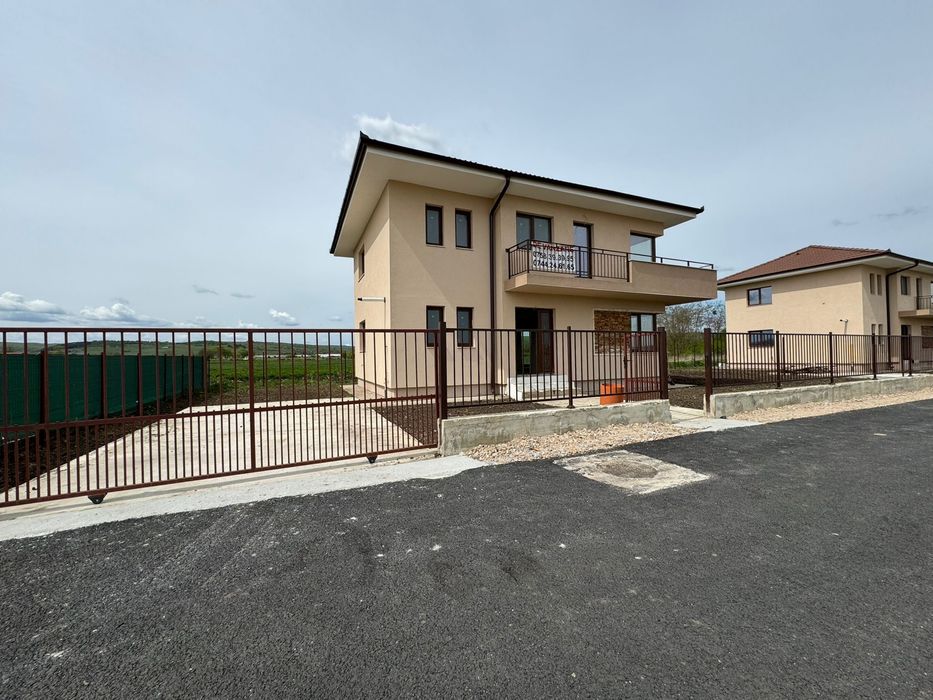 Casa 4 camere Jucu de sus direct de la dezvoltator