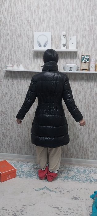 Продам зимние куртки