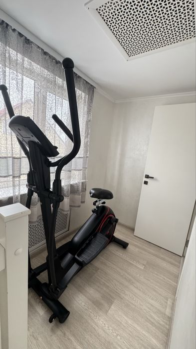 Продам эллипс - тренажер для дома