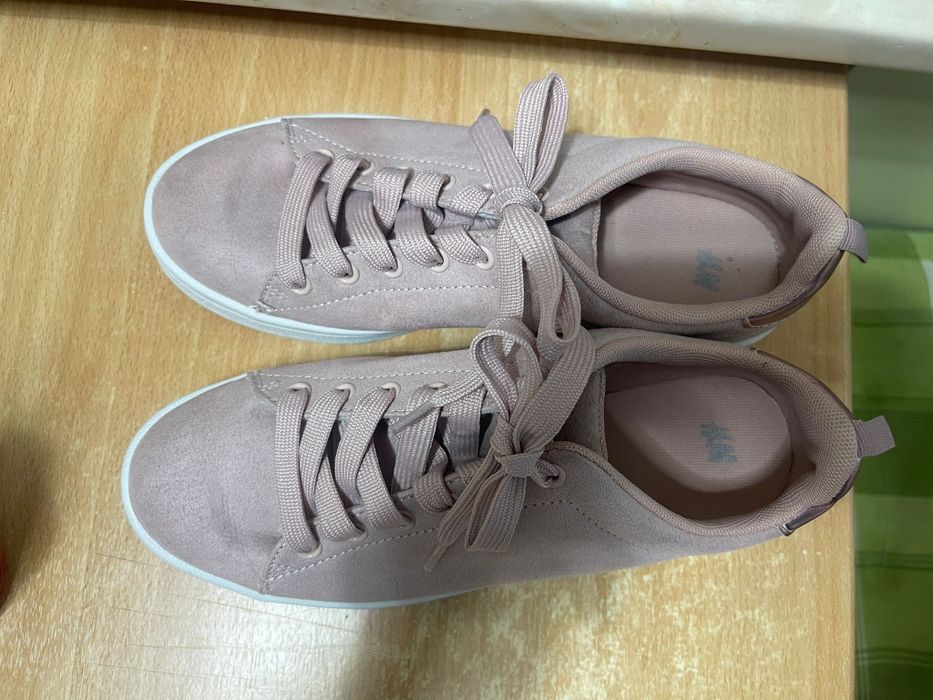 Tenesi H&M Roz pudra