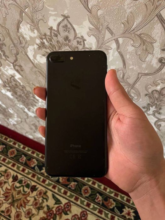IPhone 7+ black