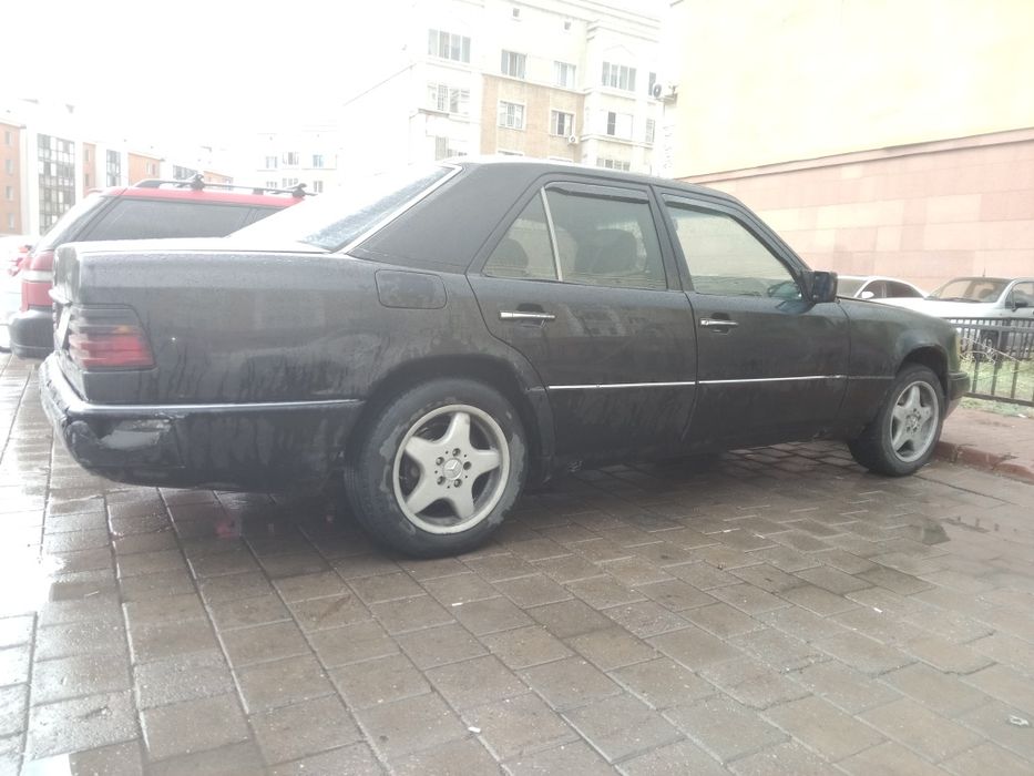 Продам Мерседес 124