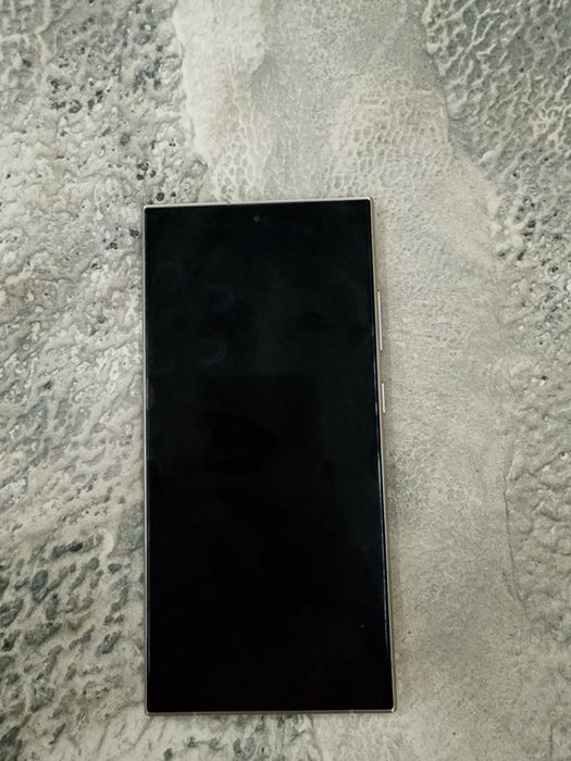 Samsung Galaxy S24 Ultra 12/256 ГБ

Флагман в отличном состоянии.

Мощ