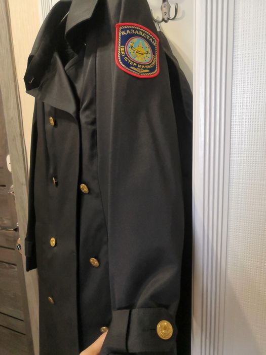 Продам плащ форменный