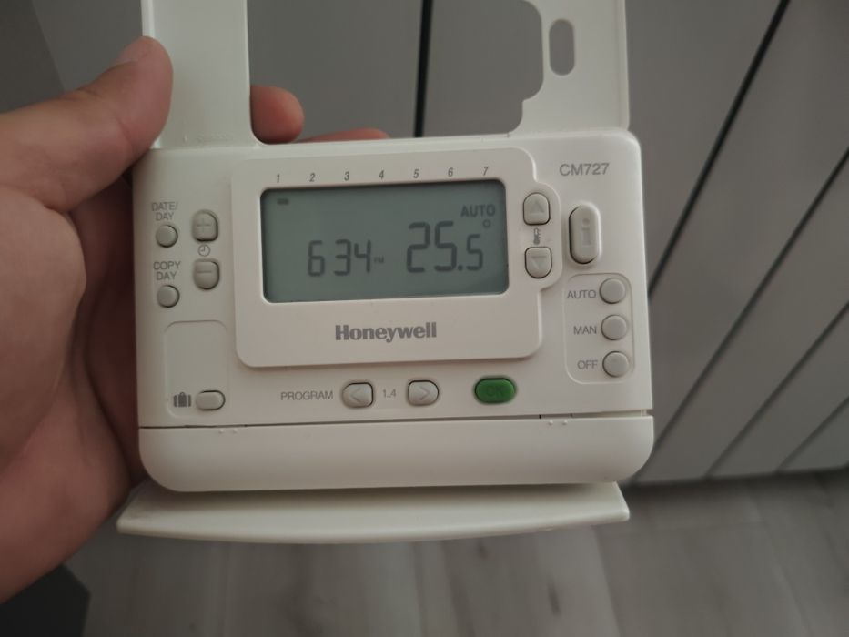 Продавам Газов котел bosch condens 2500 w wbc 28 1 dce 23+ honeywell CM727