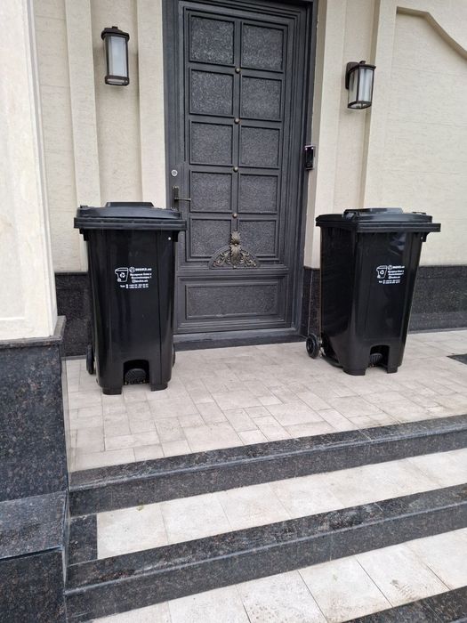 Мусорный бак 240л