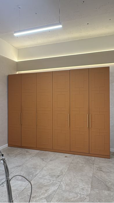 Продам шкаф 3056 х 2000 х 620