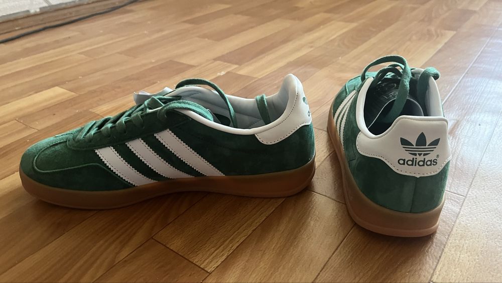 Adidas кроссовки