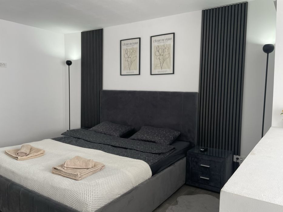 Inchiriez apartament in regim hotelier in zona centrala