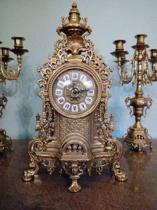 Ceas șemineu cu 2 sfeșnice