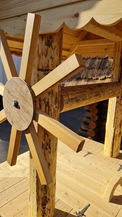 Деревянный колодец, МАФ