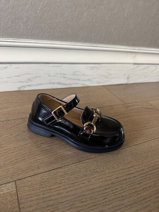 Туфли на девочку