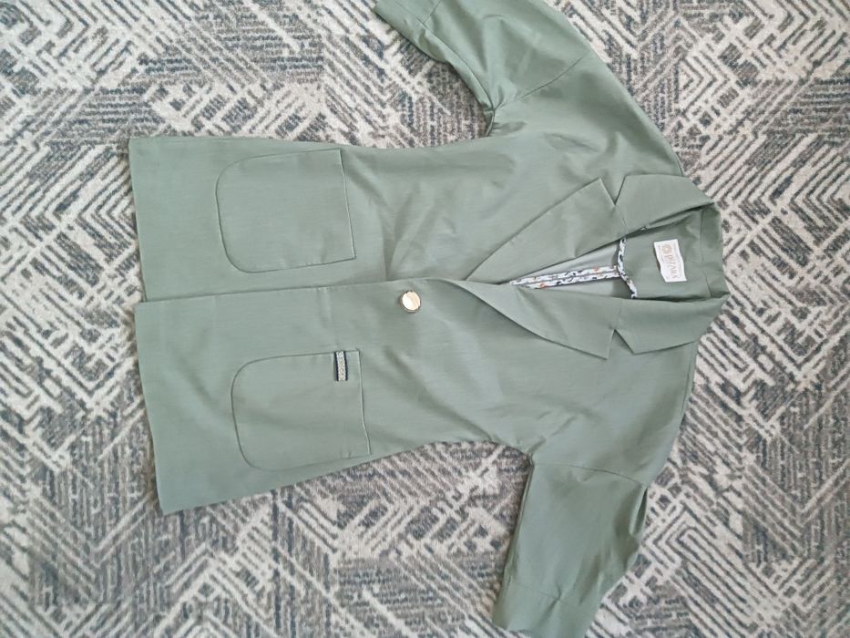 Отдам все вещи за 2 кг малины