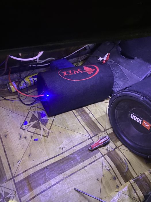 Сабуфер Boss mini