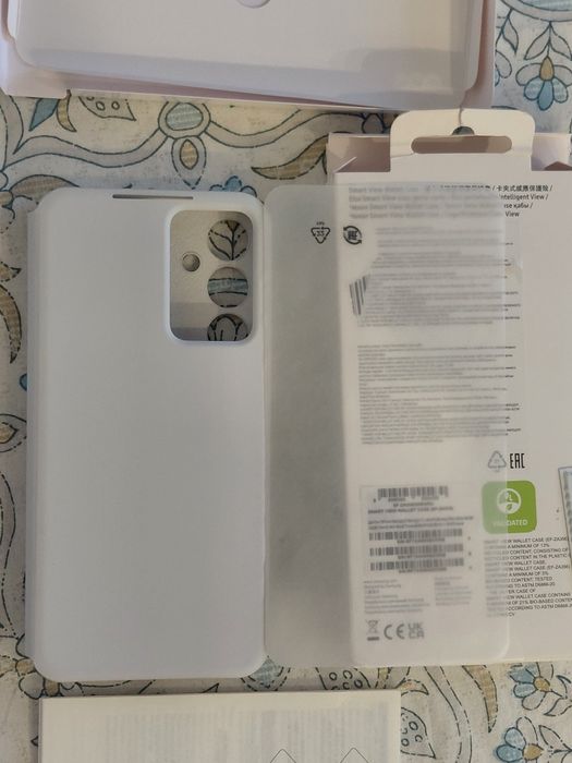 Оригинальный НОВЫЙ чехол на Samsung