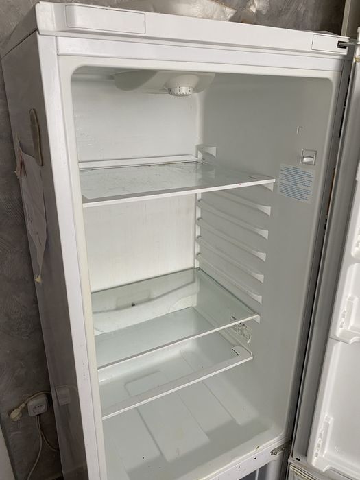 Продам холодильник