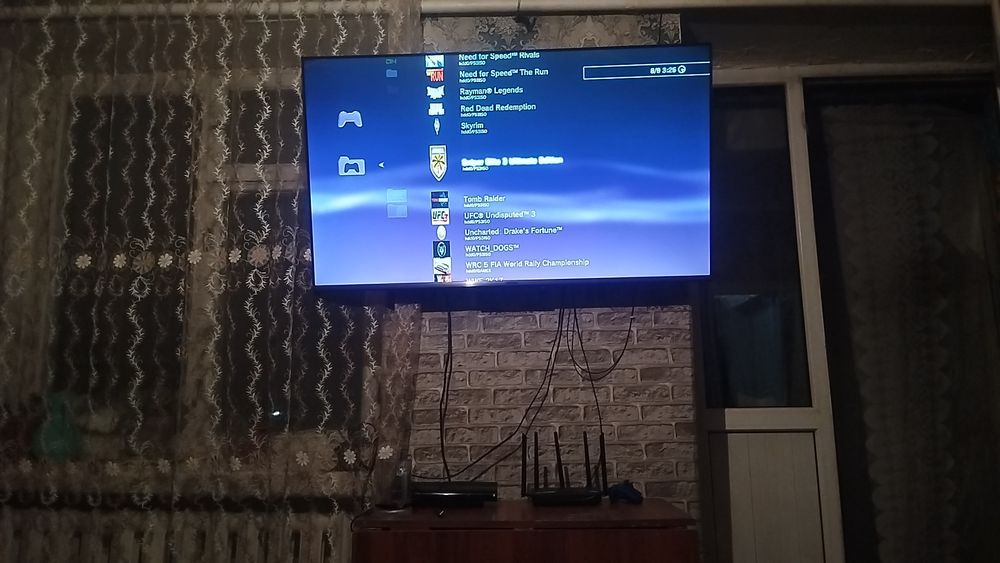 Продам PS3 slim 500 g