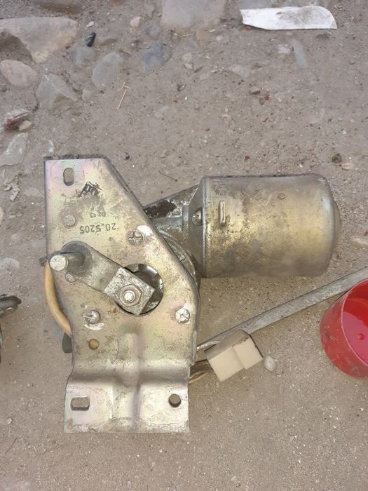 Моторчик от дворника газ 53