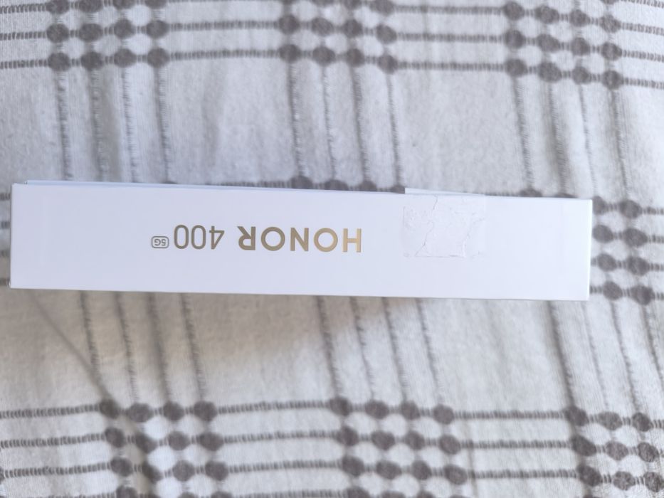 Honor 400,  nou, nedesfacut