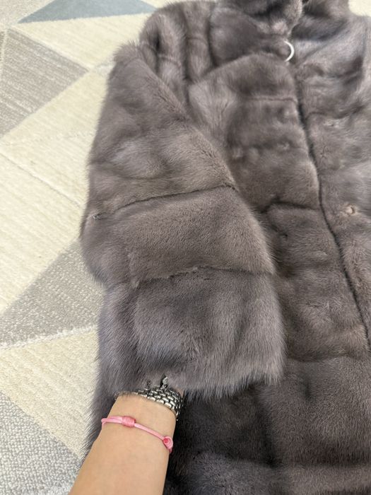 Продам норковую шубу