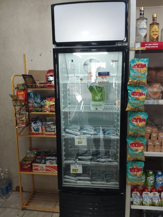 Холодильник для магазина !